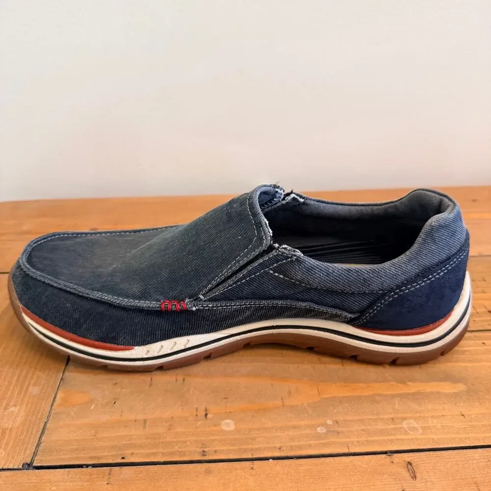 Skechers Relaxed Fit Men's 9.5 Extra Wide Slip On Loafers Canvas Canvas Shoes